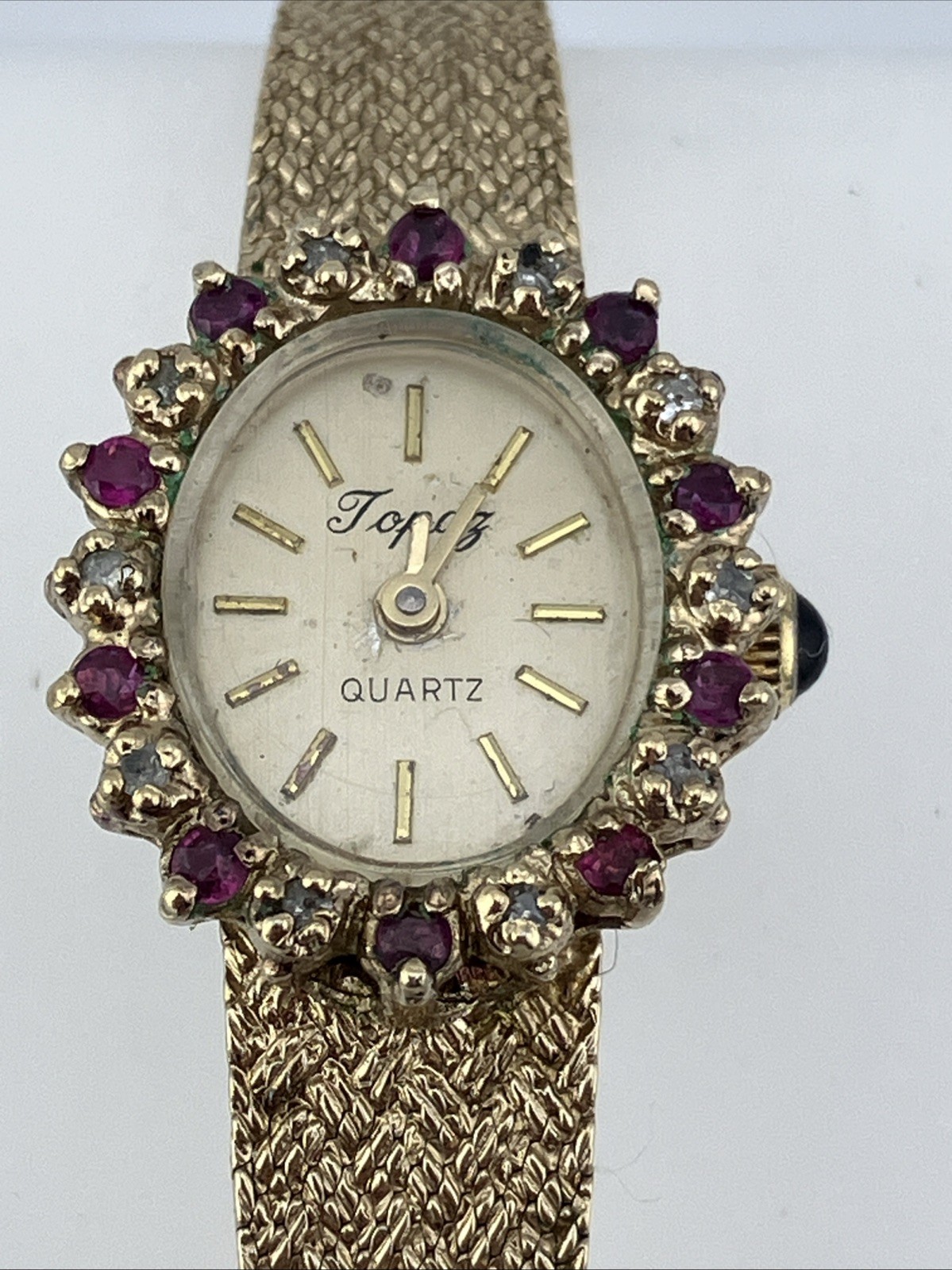 Vtg Topaz Ladies 18mm Watch Gold Tone Diamond & Red Ruby Bezel Adjutable – RUNS