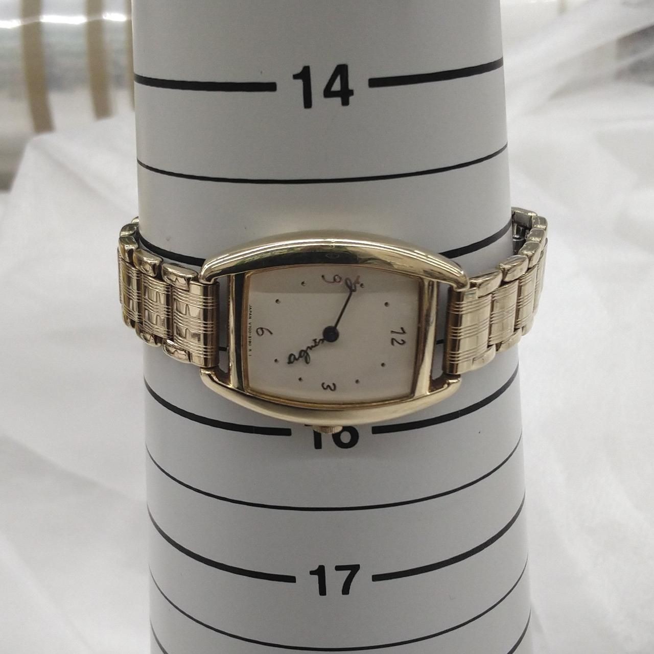 AGNES B. Quartz V700-5110 Used