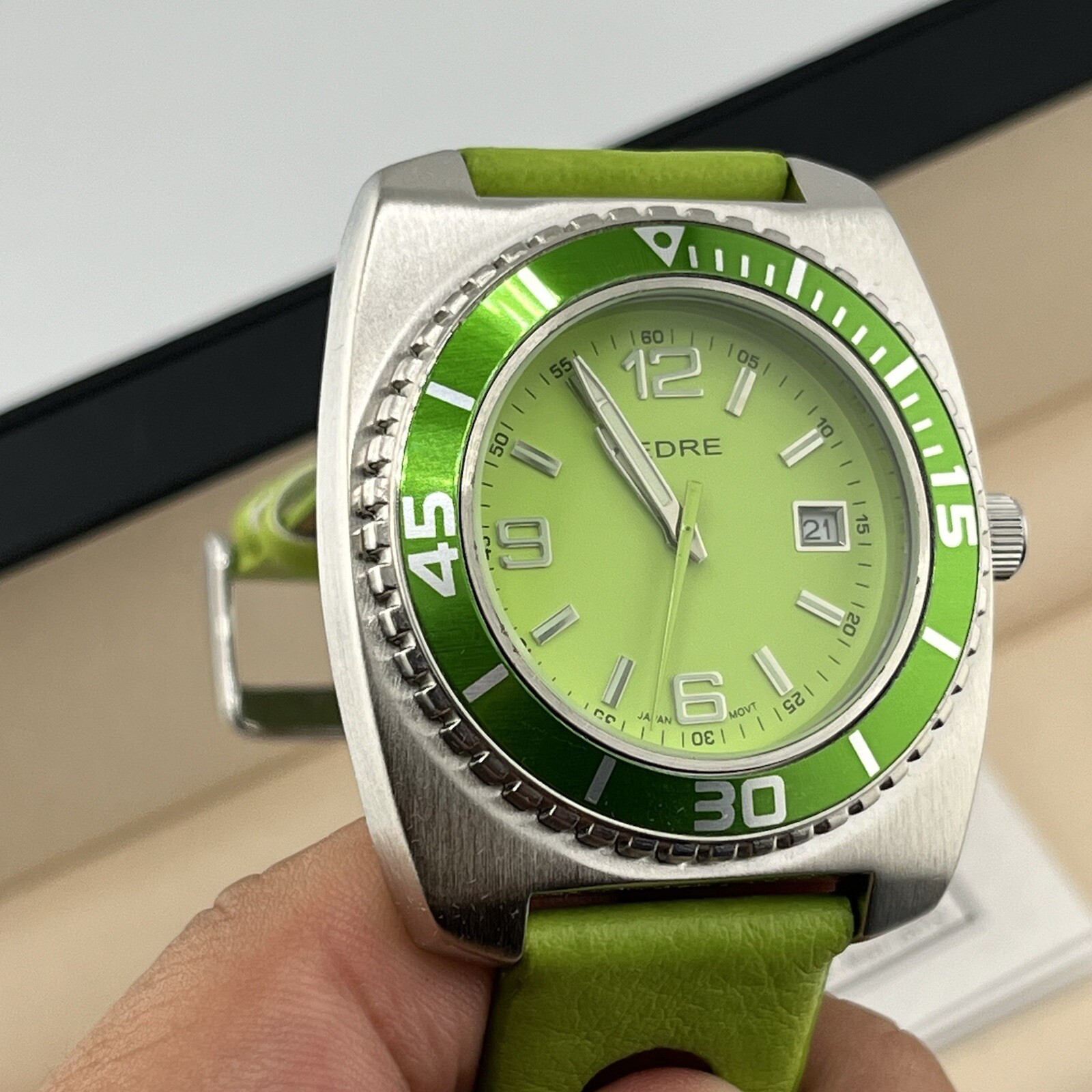 Pedre Since 1944 Women’s Quartz Wrist Watch Green