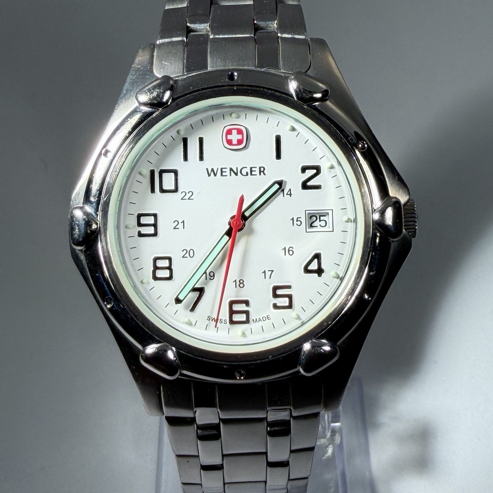 Wenger Swiss Army Men’s Vintage Field Watch – Refurbished with Box #2M