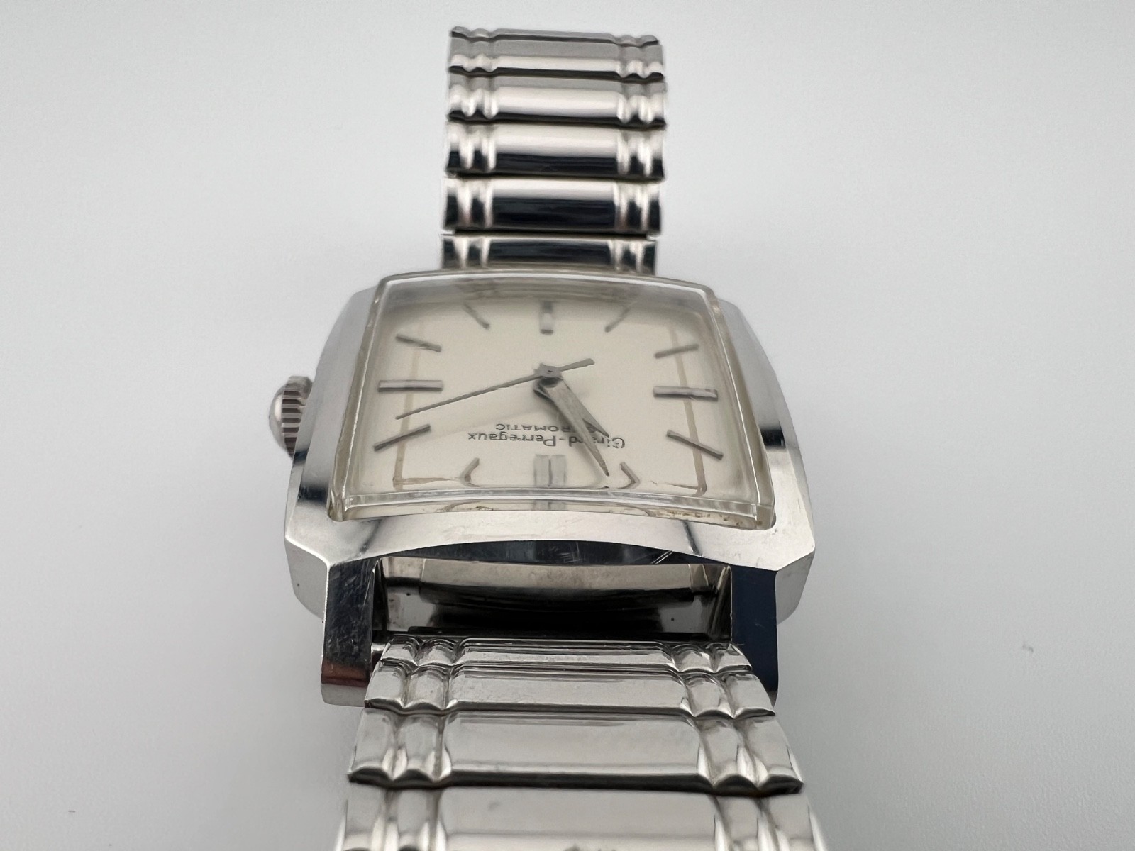 1957 GIRARD PERREGAUX Gyromatic Watch, Model 7046, SS Case, Keeps Accurate Time!