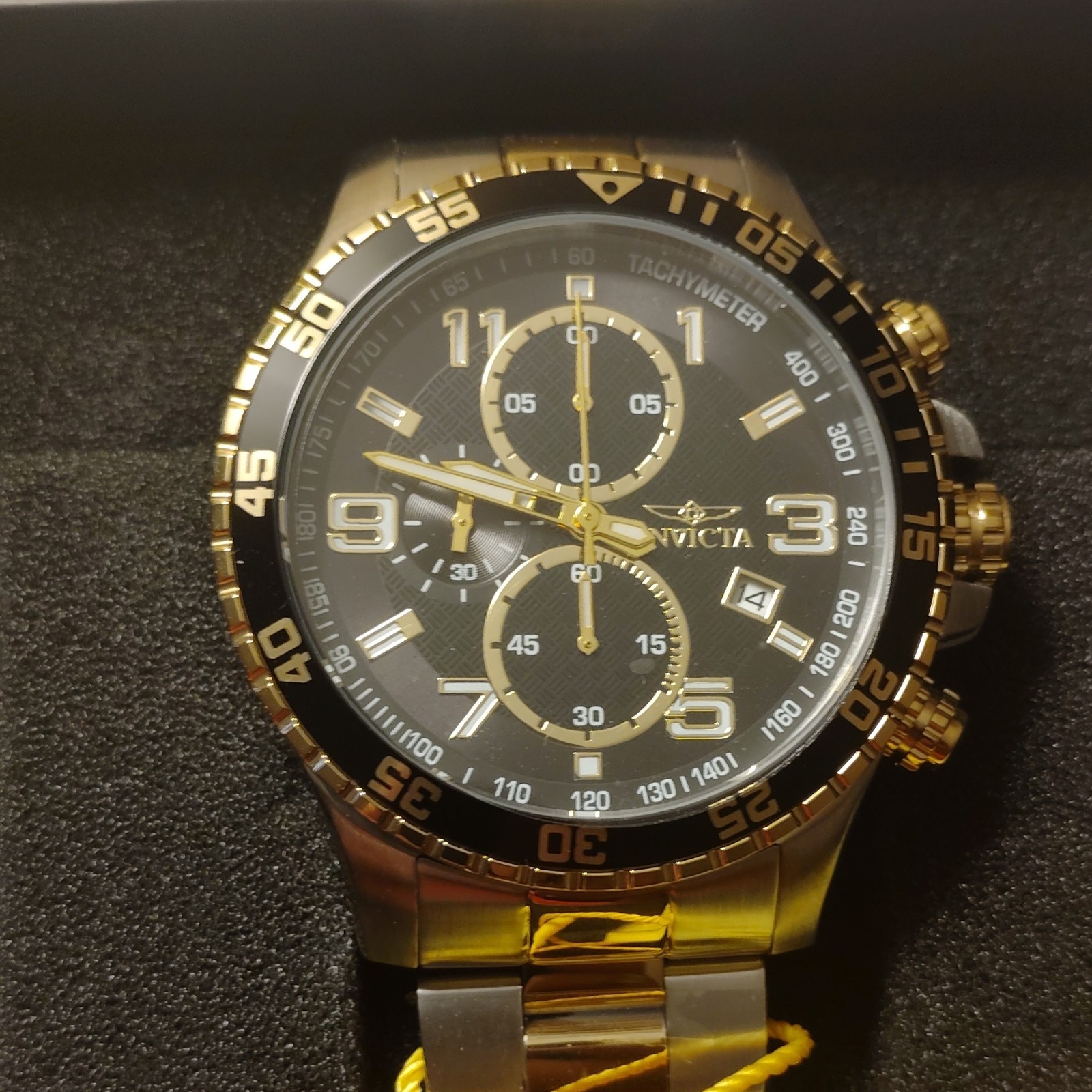 Invicta Specialty Men’s Quartz Analog Chronograph Date Black Dial 48mm 100m