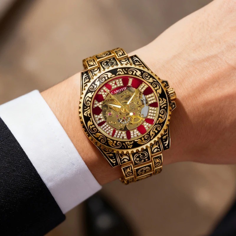 Vintage Luxury Automatic Men’s Engraved Watch