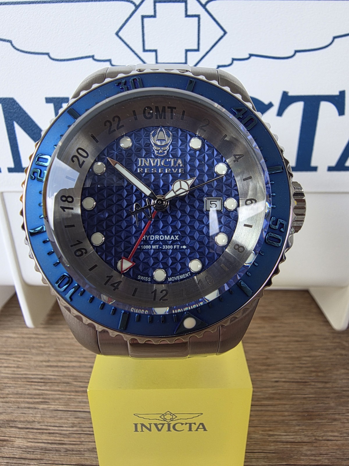 Invicta Reserve Hydromax Men’s GMT Diver Blue Dial 52mm 1000m w/single slotcase
