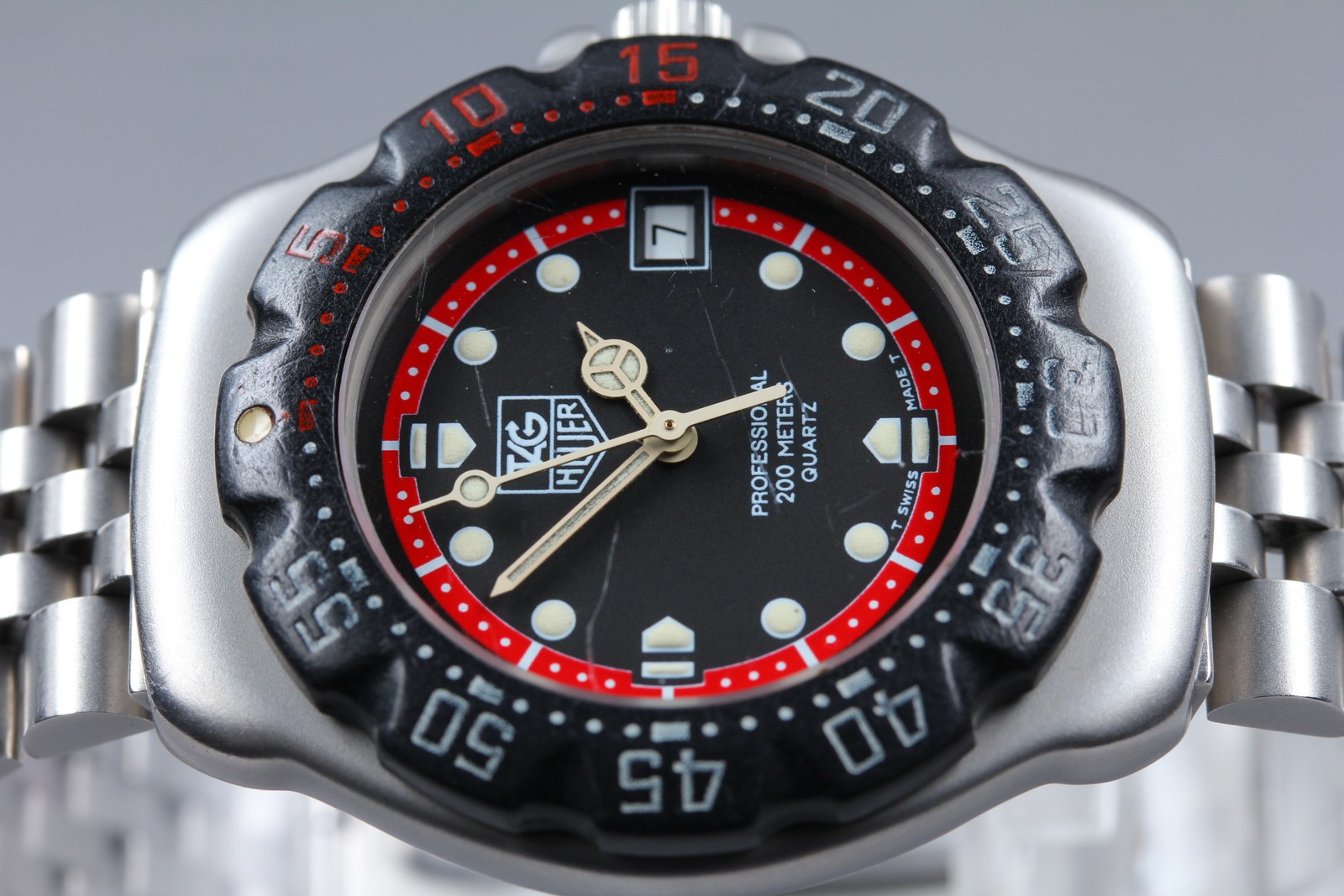 [Exc+5] Vintage TAG HEUER Formula 1 WA1214 Black Red Dial Quartz Men’s Watch