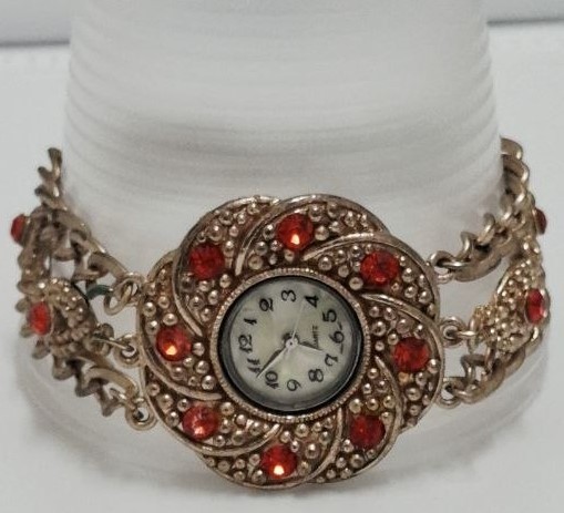 Vintage Look Women’s Fashion Watch, Red Rhinestones, Bracelet Band, Quartz Batte