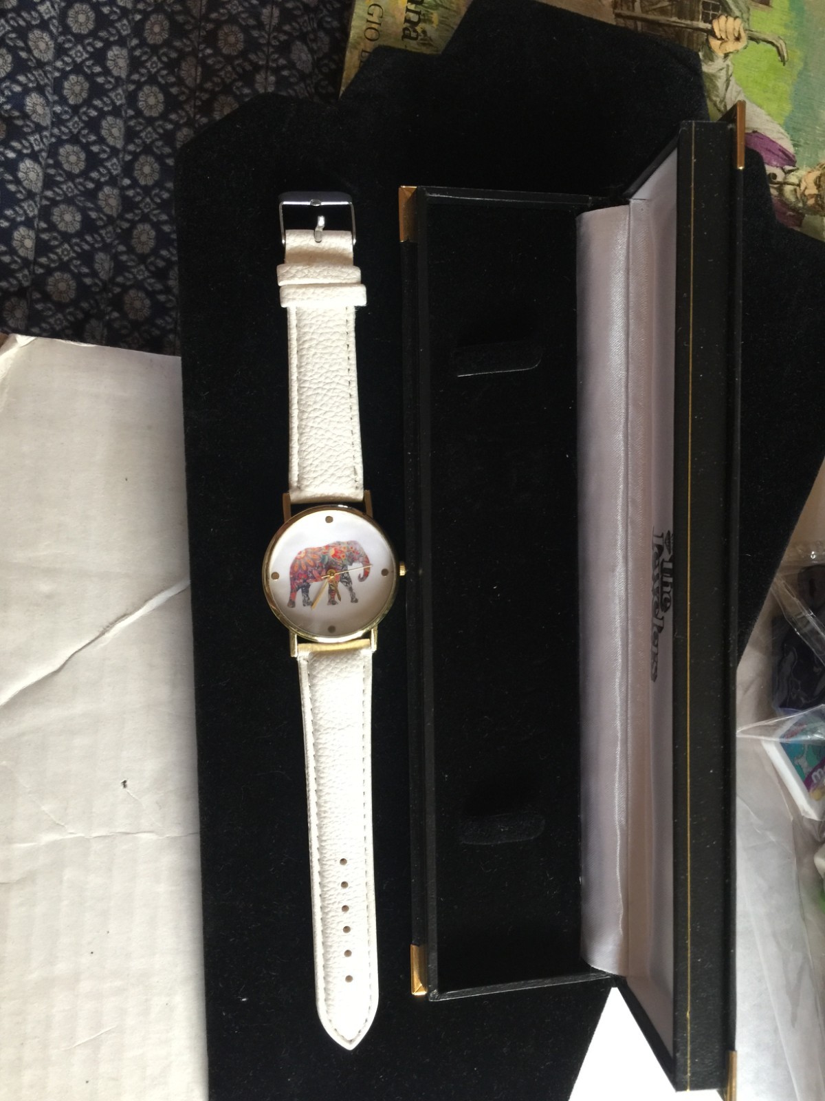 Elephant watch Flower Power Pattern and dot indexes w/White Leather band Boxed