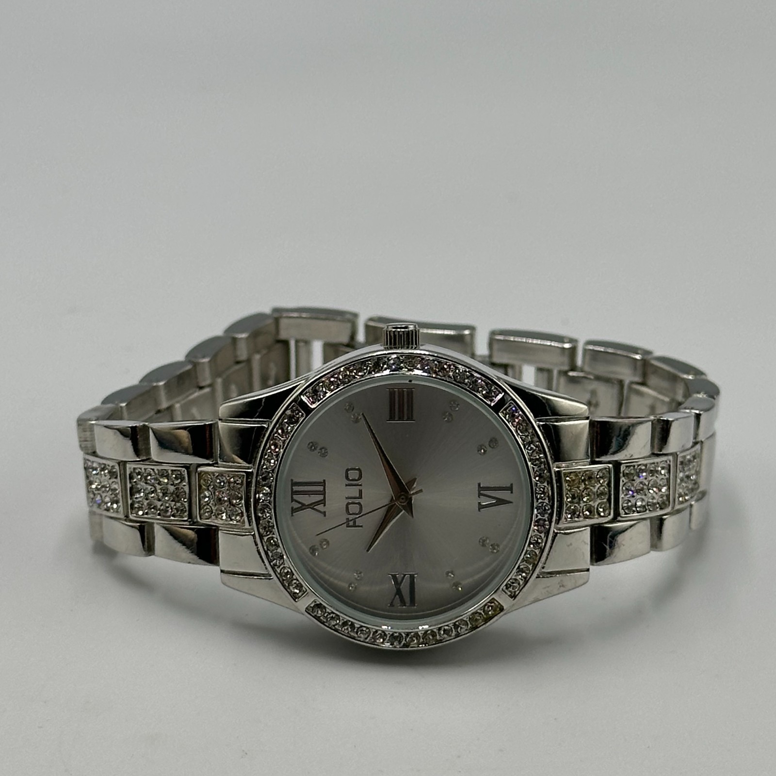 Folio Watch Women Silver Tone Crystal Bezel Round Dial 31MM New Battery 7.5 Inch