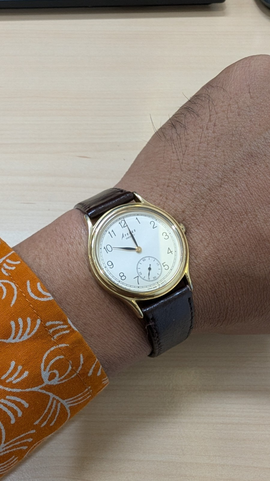 Seiko Avenue Small Seconds – Vintage Dress Watch | Quartz | Gold Tone Case