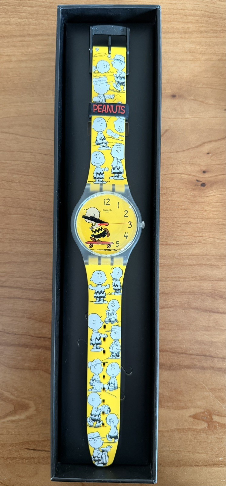 Watch Swatch NEW GENT- POW WOW – PEANUTS – SO29Z101 CHARLIE BROWN