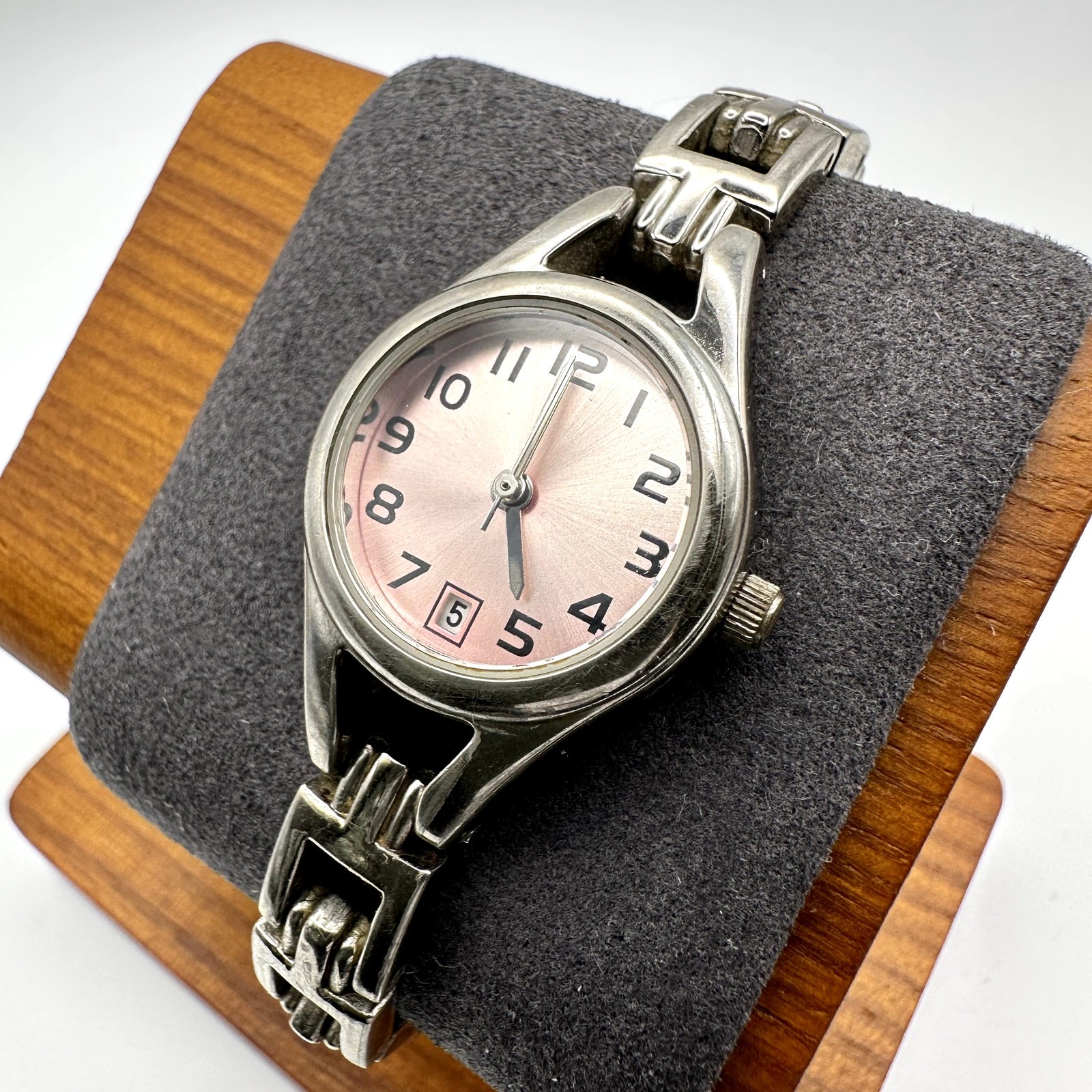 FMD Women’s Silver Quartz Analog Pink Dial Date Bracelet Watch