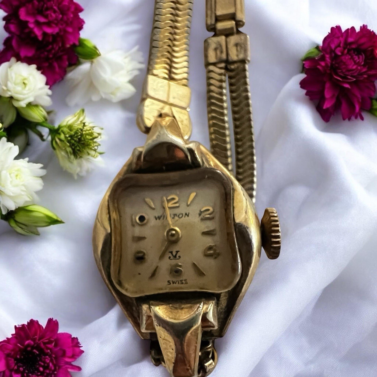 Vintage 1950’s Winton V Swiss Manual Bracelet 16.5 X 19.4 mm Wristwatch 13.0g