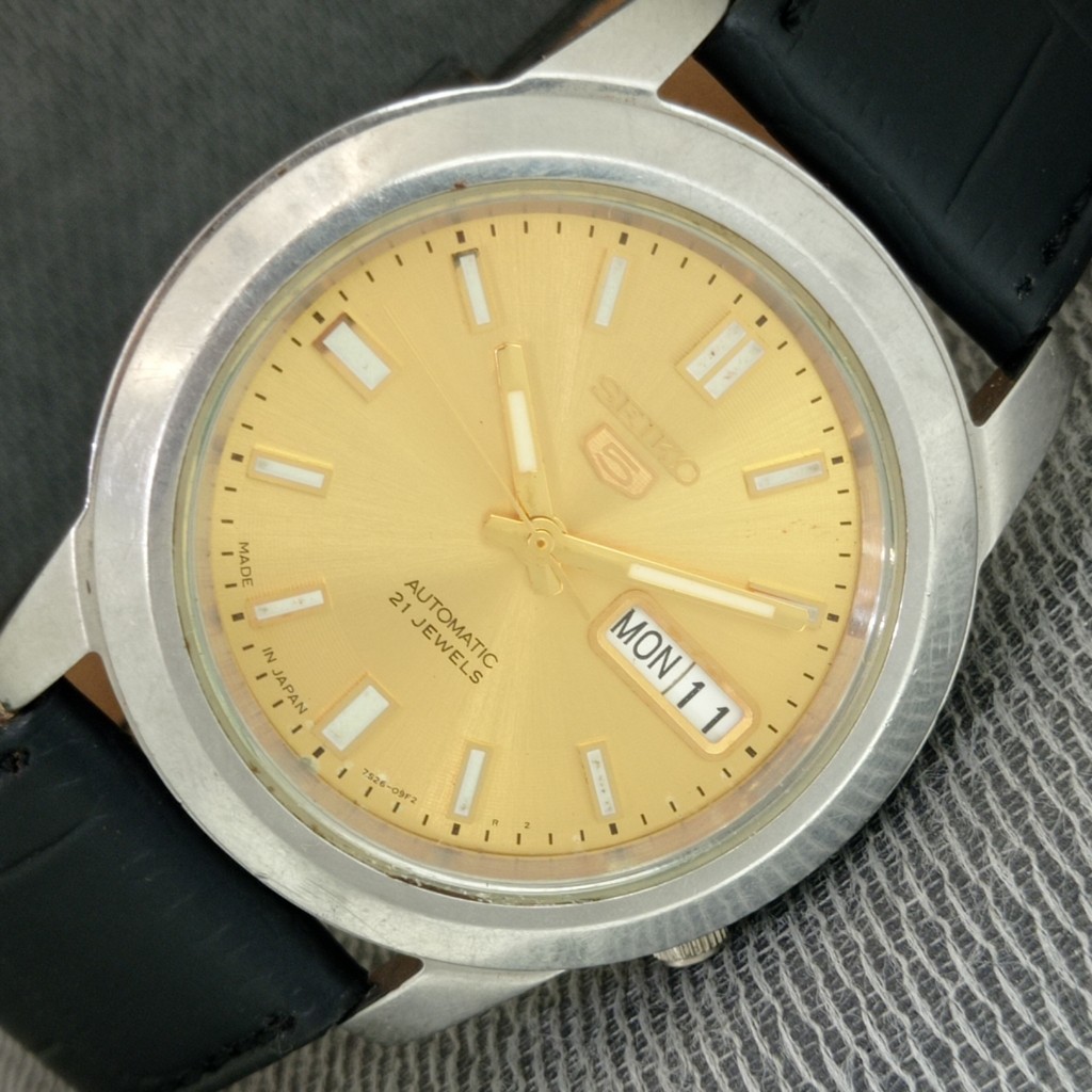 VINTAGE SEIKO 5 AUTOMATIC 7S26B JAPAN MENS TRANSPARENT BACK WATCH a2568-U