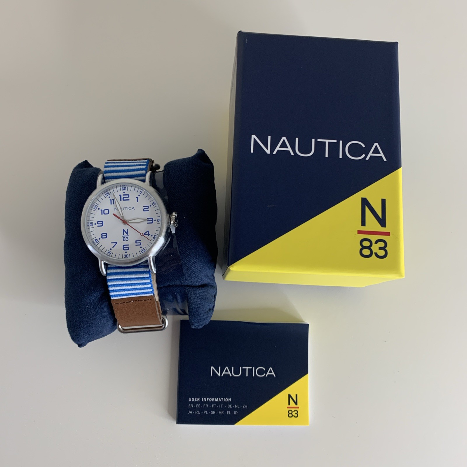 Nautica Wakeland White Dial Easy Reader Unisex Watch NAPWLS904 Dead Battery!