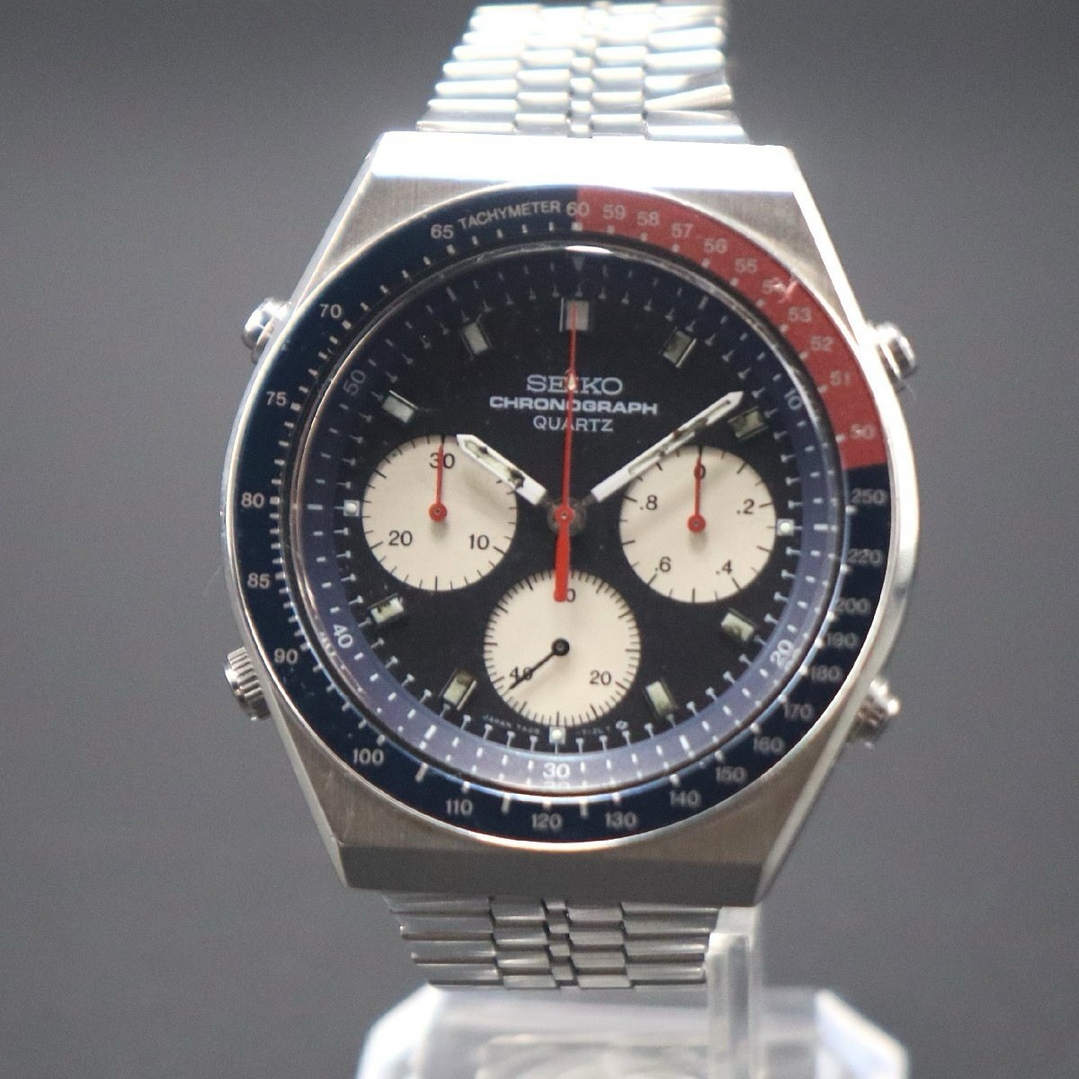Seiko 7A28-7100 Pepsi Bezel Panda Dial Quartz Chronograph Vintage Watch JDM
