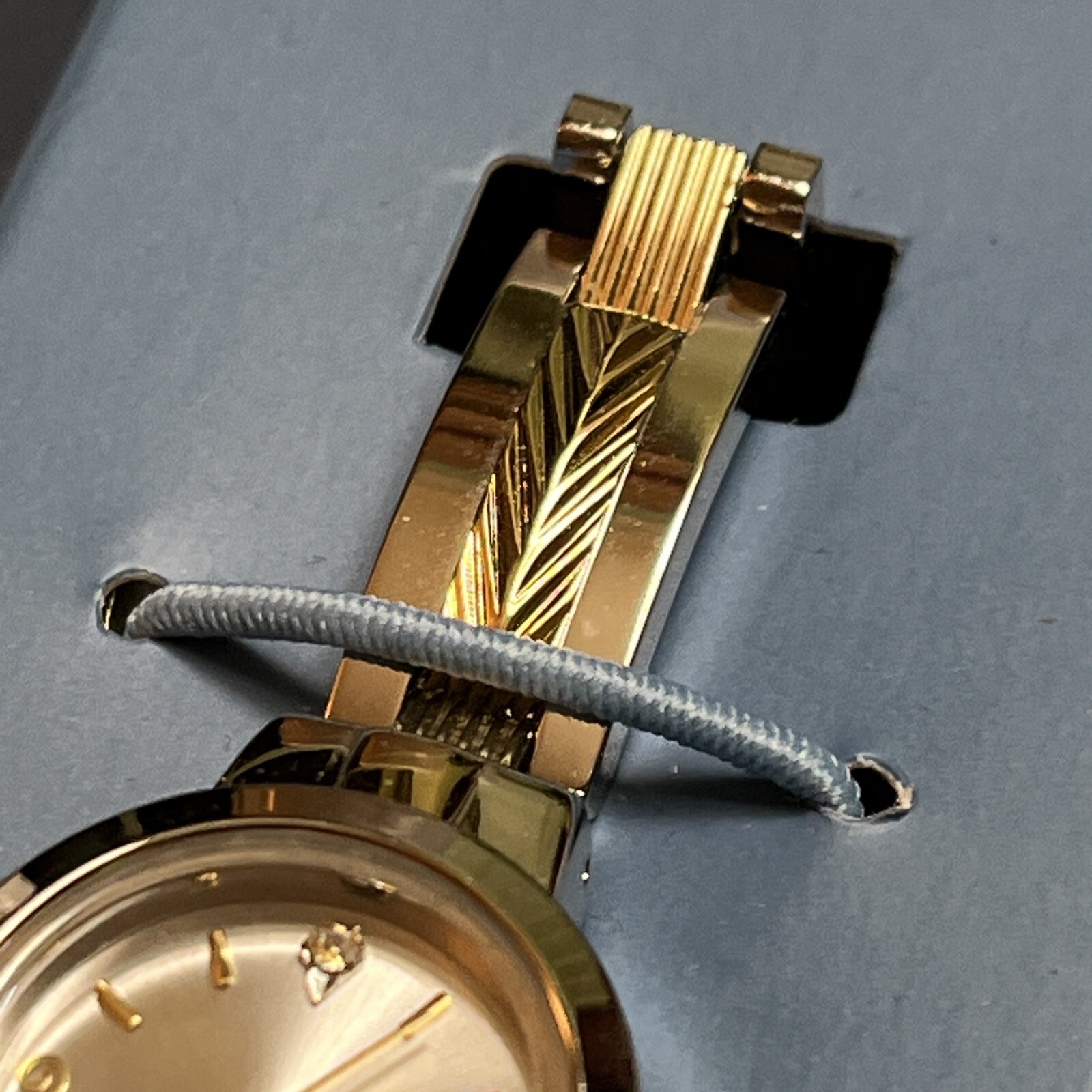 New Avon Two Tone Diamond Cut Watch Bracelet Silver and Gold Tone 2006