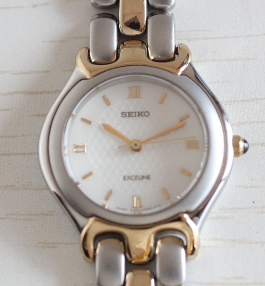 Seiko Exceline 2J31-OA40 Quartz Wristwatch wrist 14.5cm/5.7in NB/NA