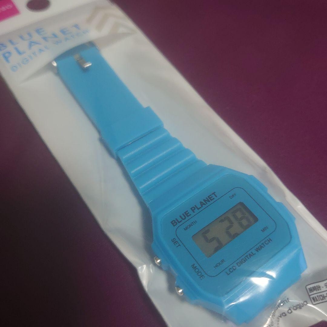 Daiso Blue Planet Digital Watch Unopened Rare Collectible Blue Used
