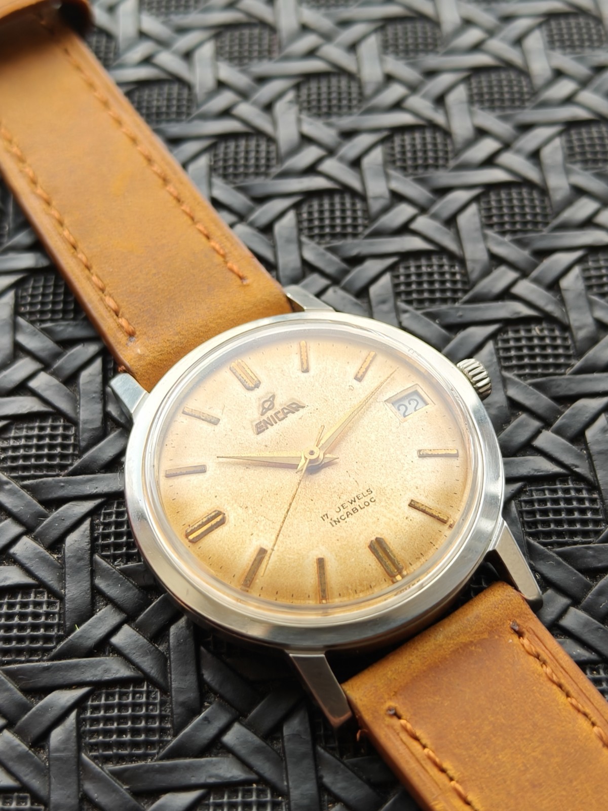 Enicar Manual Wind Date Champagne/Tropical Patina Dial 34mm Vintage Watch