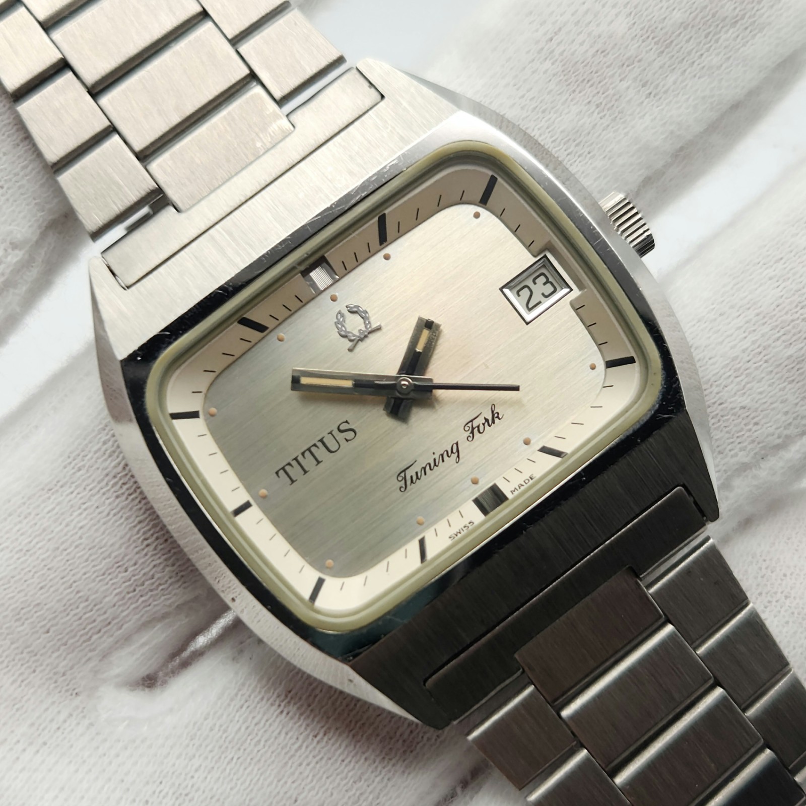 Titus Tuning Fork Men’s Silver Tone Vintage Swiss Made Watch – PARTS / REPAIR