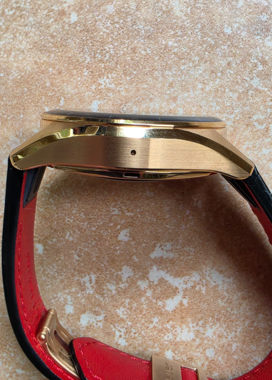 TAG Heuer SBR8011.BC6652 Connected Watch Golden Bright Edition Calibre 42mm E4