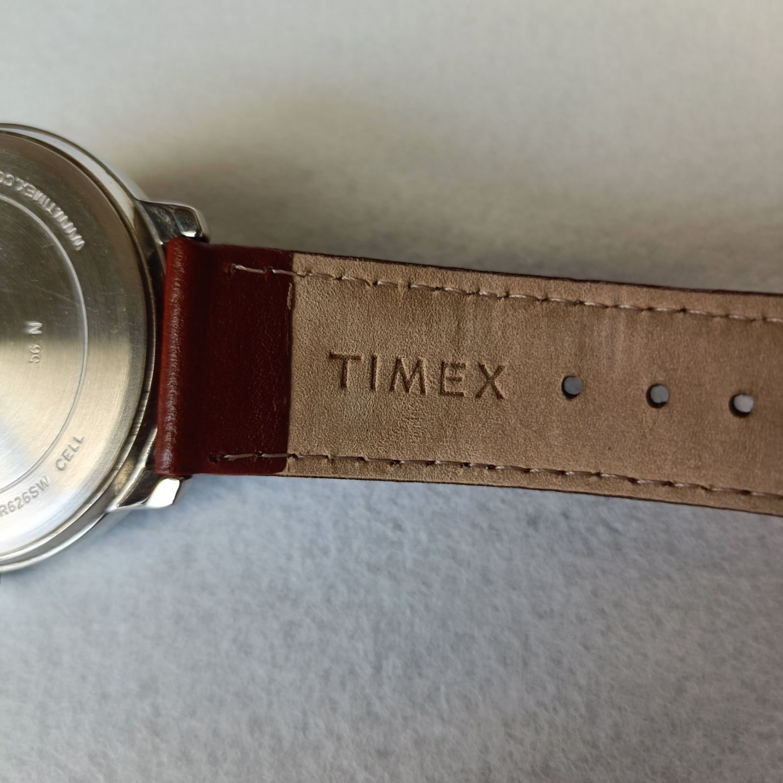 TIMEX Mens Core TW2R85700 JP Brown Dial 42mm Quartz Watch Box Papers