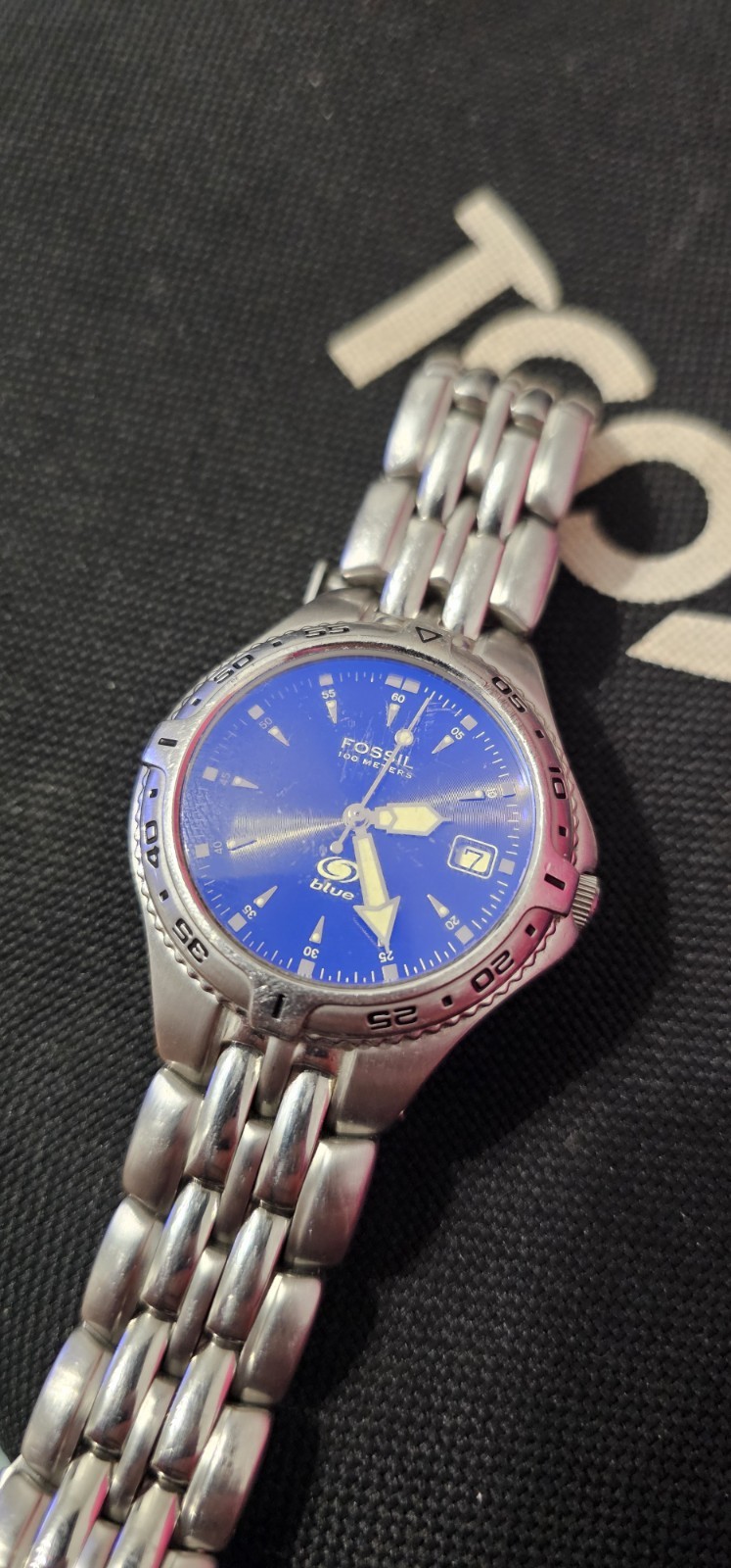 Vintage Fossil Blue 100 METERS AM-3622 Men’s Watch – Blue Dial – NOT WORKING