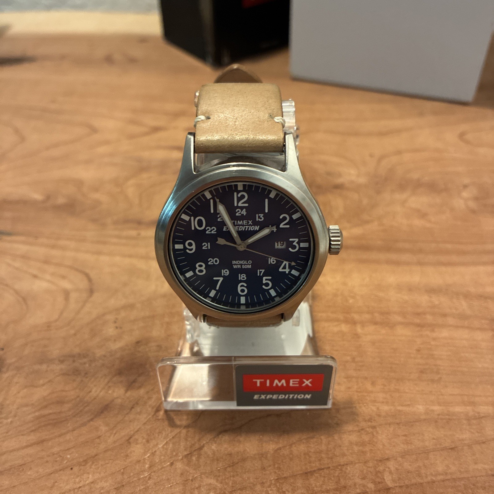 Timex Expedition Scout Watch (TW4B01800) 40mm, Blue Dial, Tan Strap, Indiglo NEW