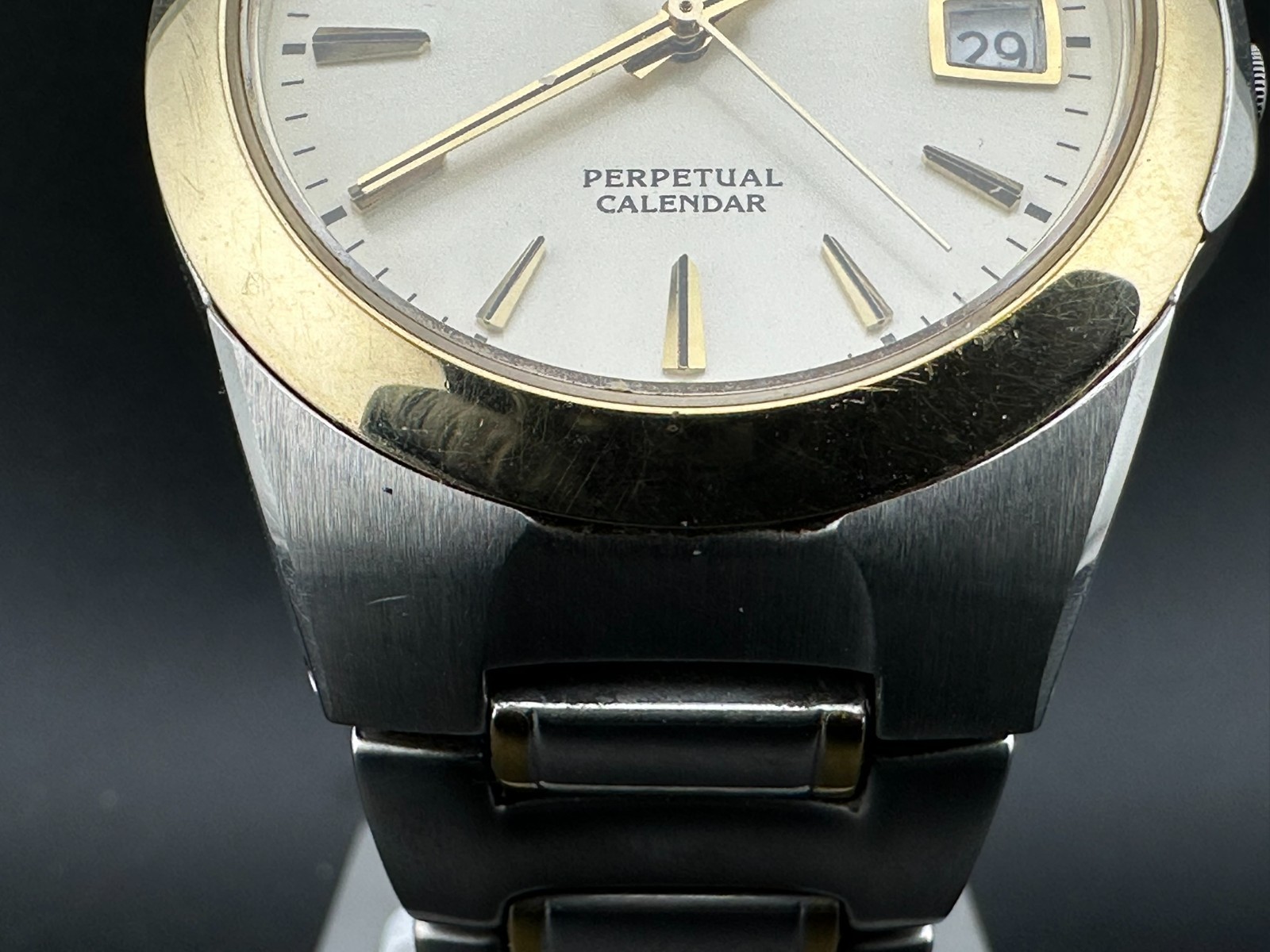 Seiko Men’s Perpetual Calendar Cream Dial Date 37mm Quartz Watch 8F32-0130
