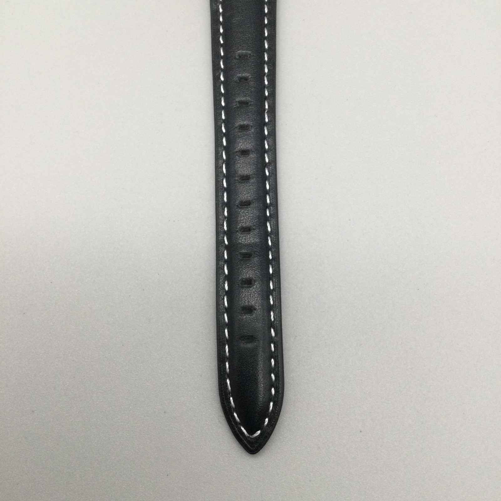 Guy Laroche Womens Watch 28mm Blue MOP Dial Black Leather Date New Battery
