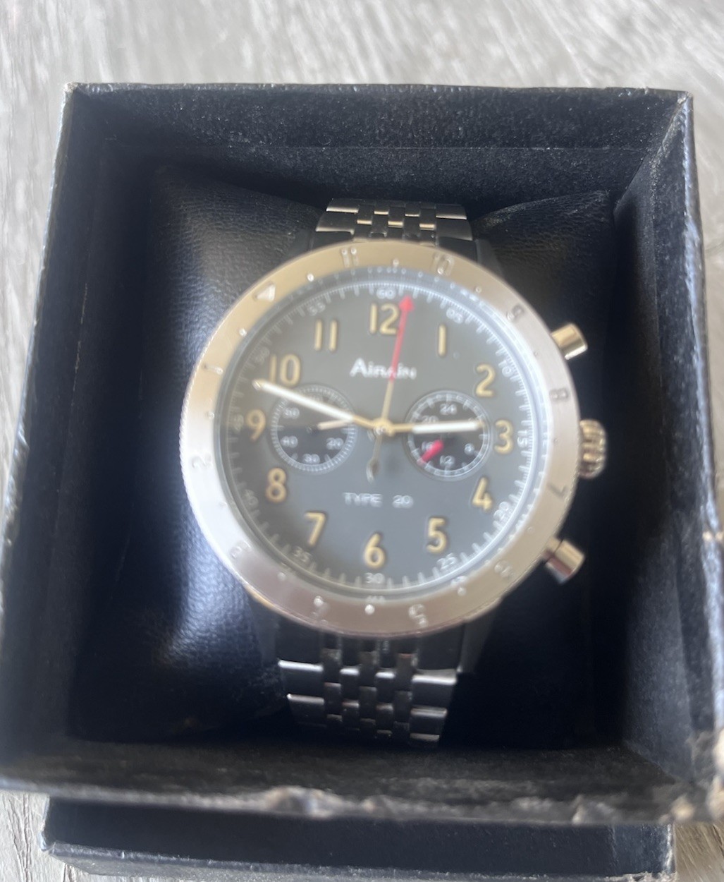 Airain Type 20 Chronograph Black Dial 39mm Steel Bracelet 100m