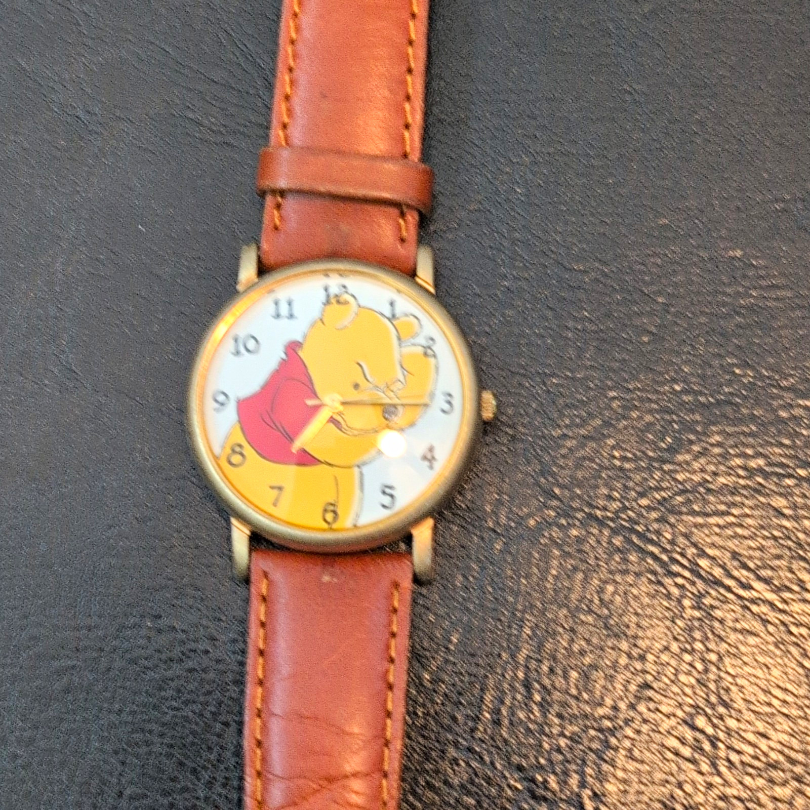 Disney Winnie the Pooh Vintage Quartz Analog Watch Brown Timex Rare Vintagewatch