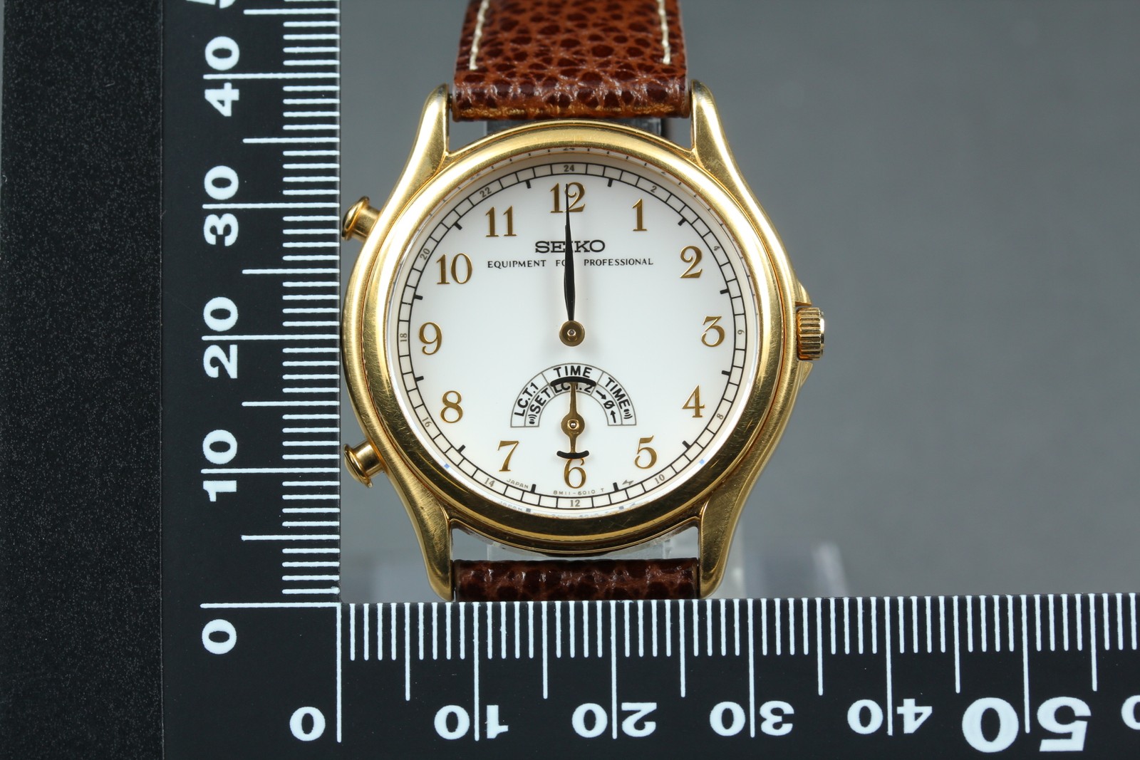 [N MINT] Seiko Equipment For Professional 8M11-6000 Quartz 34mm Men’s Watch