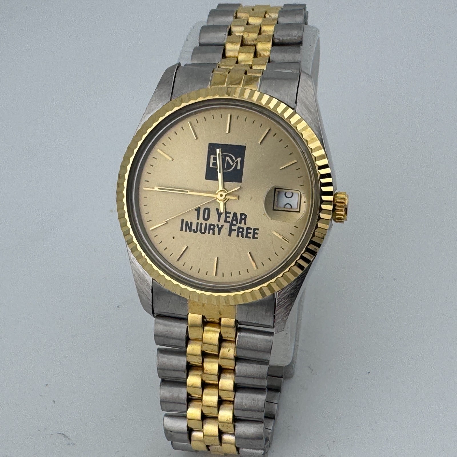 VTG EDM Quartz Watch Men Dual Tone Fluted Bezel Date Analog New Battery 7.75″