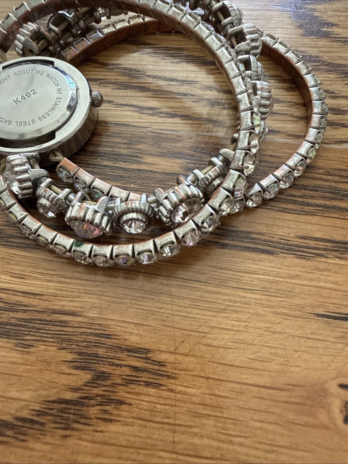 Vivani Silver Tone Rhinestone Gem Stretch Band Bracelet Watch -Needs New Battery