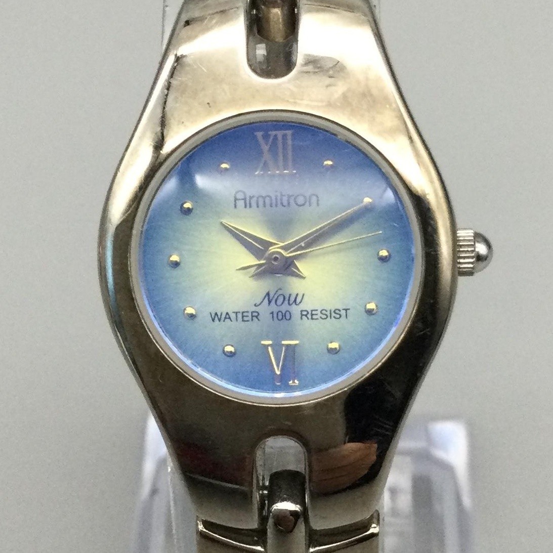 Armitron Now Womens Watch 22mm Blue Silver Tone 75/2433T New Battery 6.5″