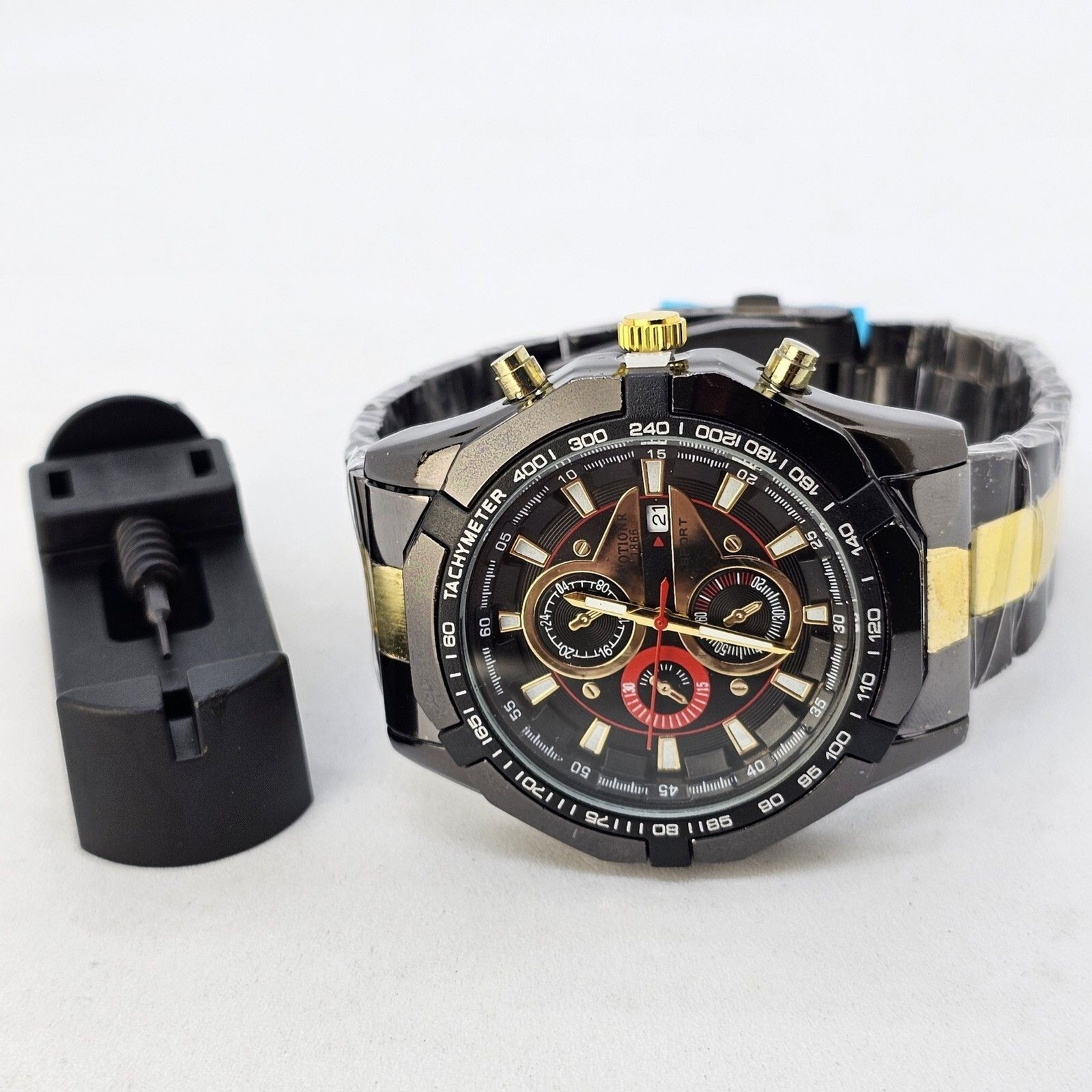 46MM Men’s Watch Black Case Black Dial Date Indicator Black Gold Bracelet 8″