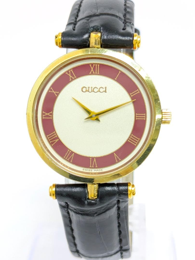 Gucci Shelly Line Quartz Round Watch Red Gold Black Japan 071830