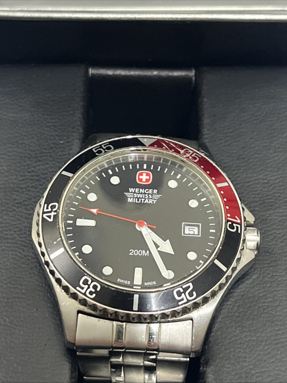 WENGER SWISS ARMY MILLITARY Pepsi Bezel MEN’S WATCH Diver 200M W/ New Battery!
