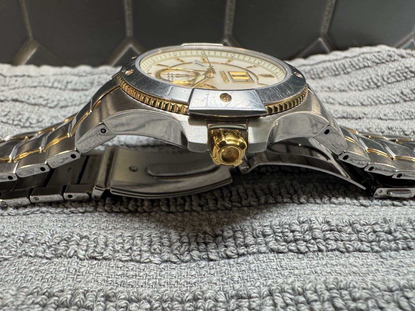 Seiko 7D48-0AB0 Coutura Kinetic Perpetual Watch 2 Tone with Extra Links