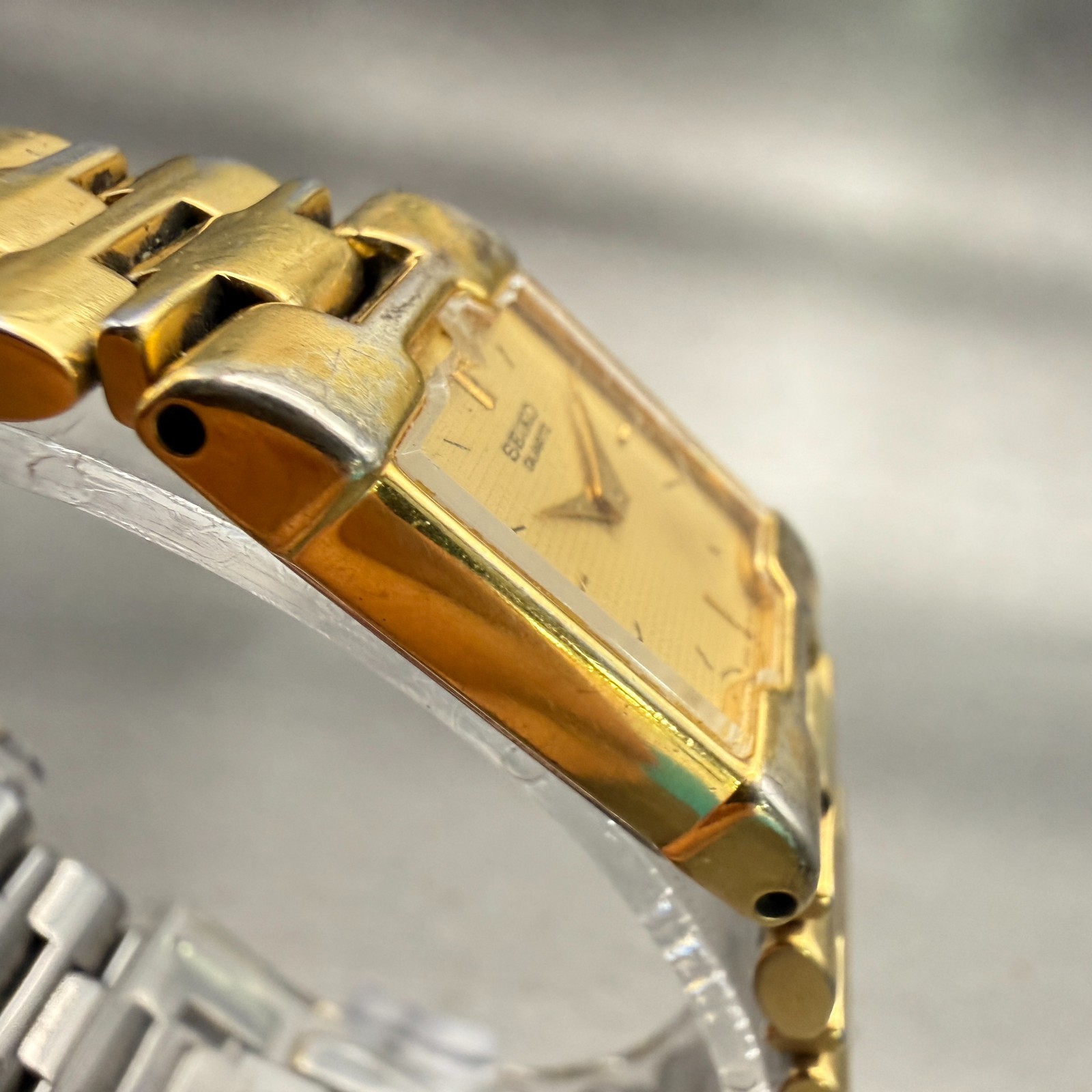 Seiko Watch Women 17mm Gold Dial Gold Tone Rectangle 2P20-5E60 New Battery VTG