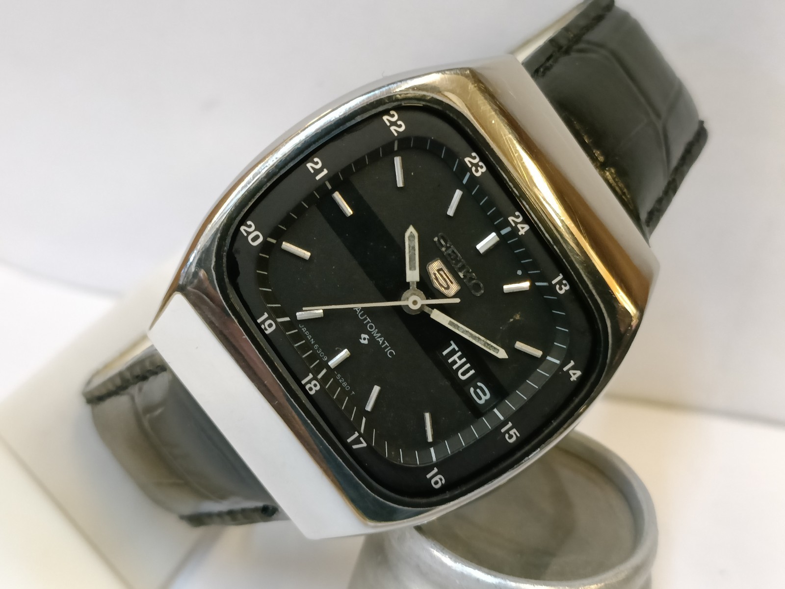 VINTAGE SEIKO 5 AUTOMATIC BLACK DIAL JAPAN 6309-523A MEN’S WORKING CONDITION