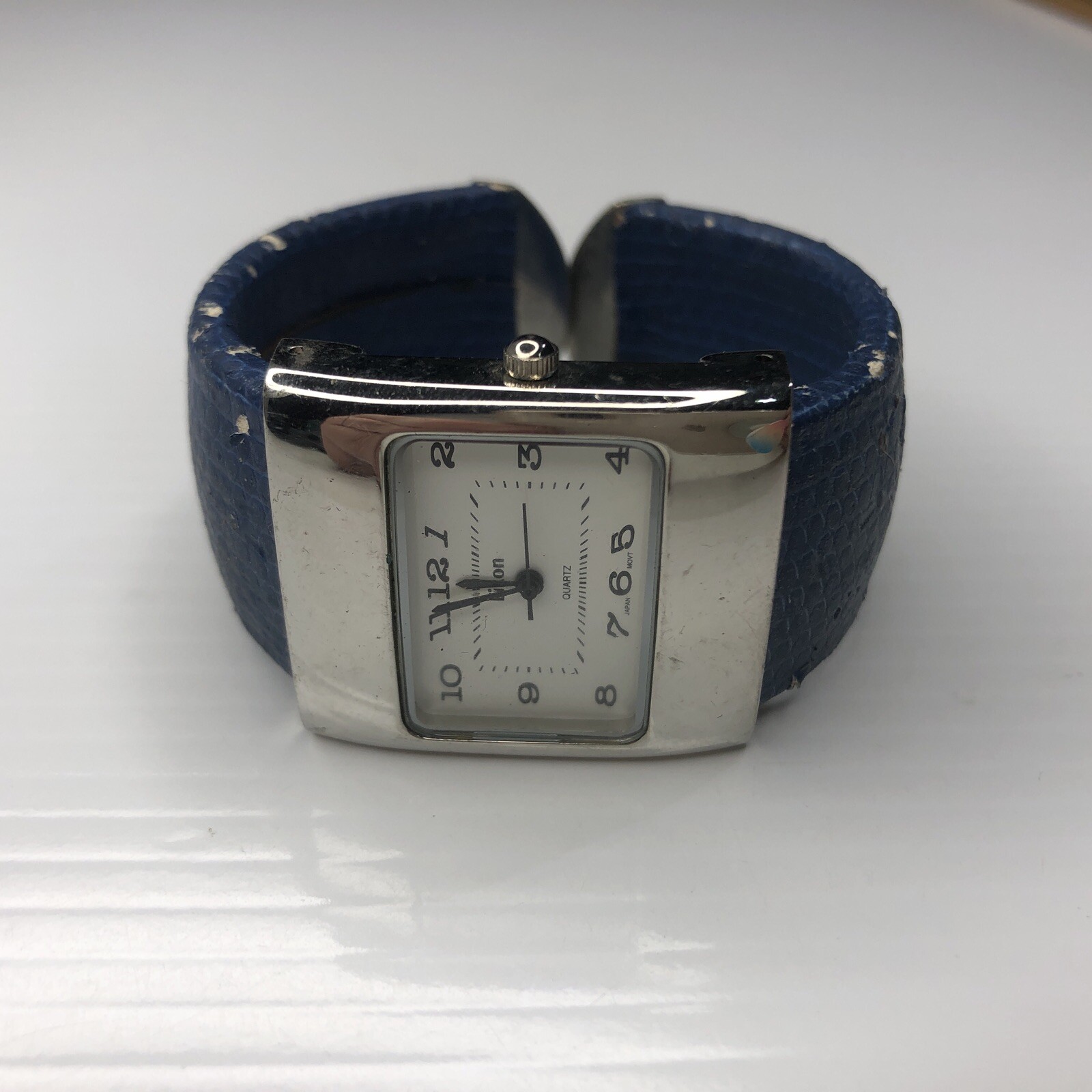 X11 EIKON Silver Stainless Japan Blue Lizard Leather Cuff Retro Watch Untested
