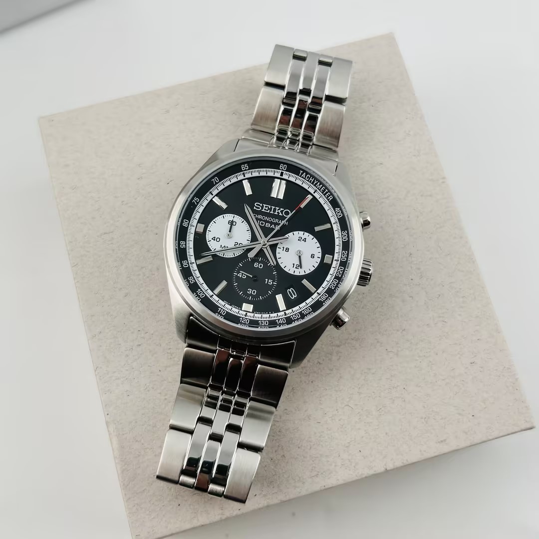 Seiko Essentials SSB429 Men’s Chronograph Quartz Watch Black Dial New/Box 41.5MM