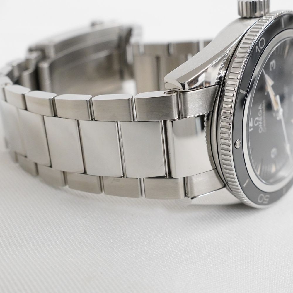 Omega Seamaster 300 Master Co-Axial 41MM 233.30.41.21.01.001 Men’s Watch