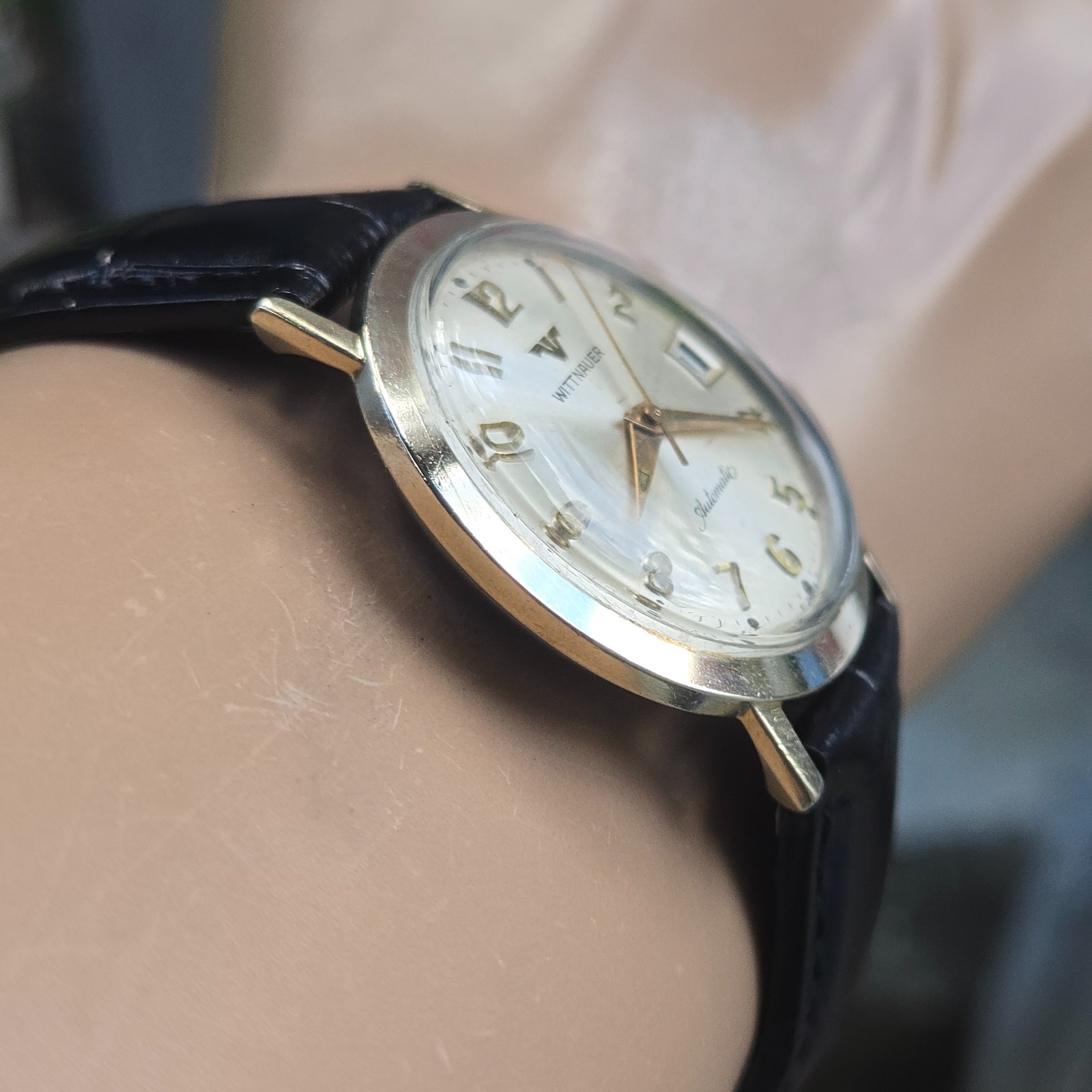 Vintage Wittnauer men’s automatic watch 10K GF DATE Art Number Dial 1960s