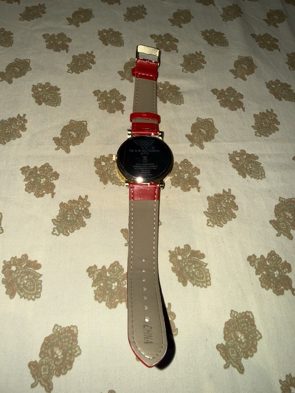 Wonder Woman DC Comics Women’s Quartz Watch Red Strap Accutime Needs Battery