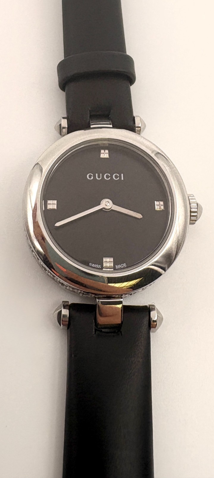 Gucci Diamantissima Women’s Black Dial Leather Band 27mm Quartz Watch YA141506