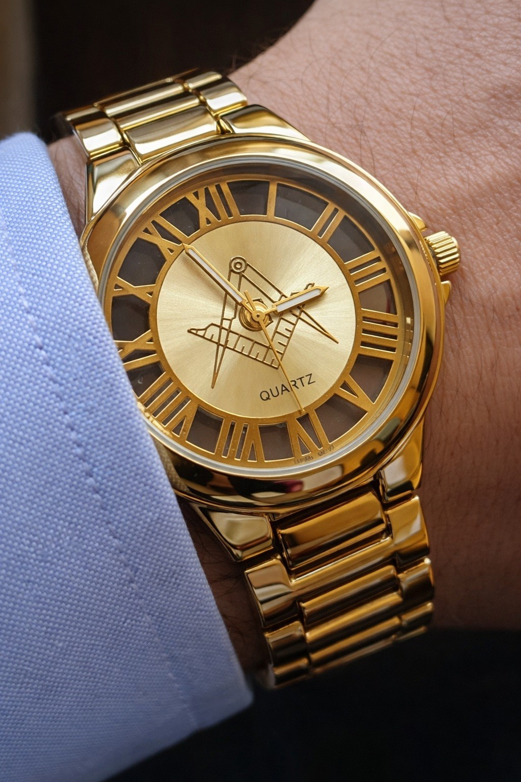 Masonic Freemason Men’s Gold Tone Quartz Watch Roman Numerals Bracelet