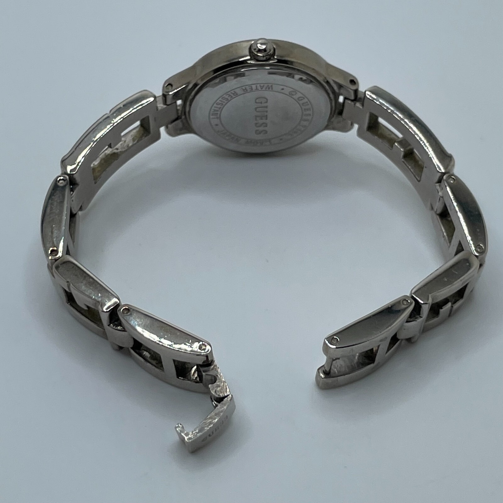Guess Womens Watch No Hour Marks 25mm Silver Tone Case Band Blue Dial Quartz